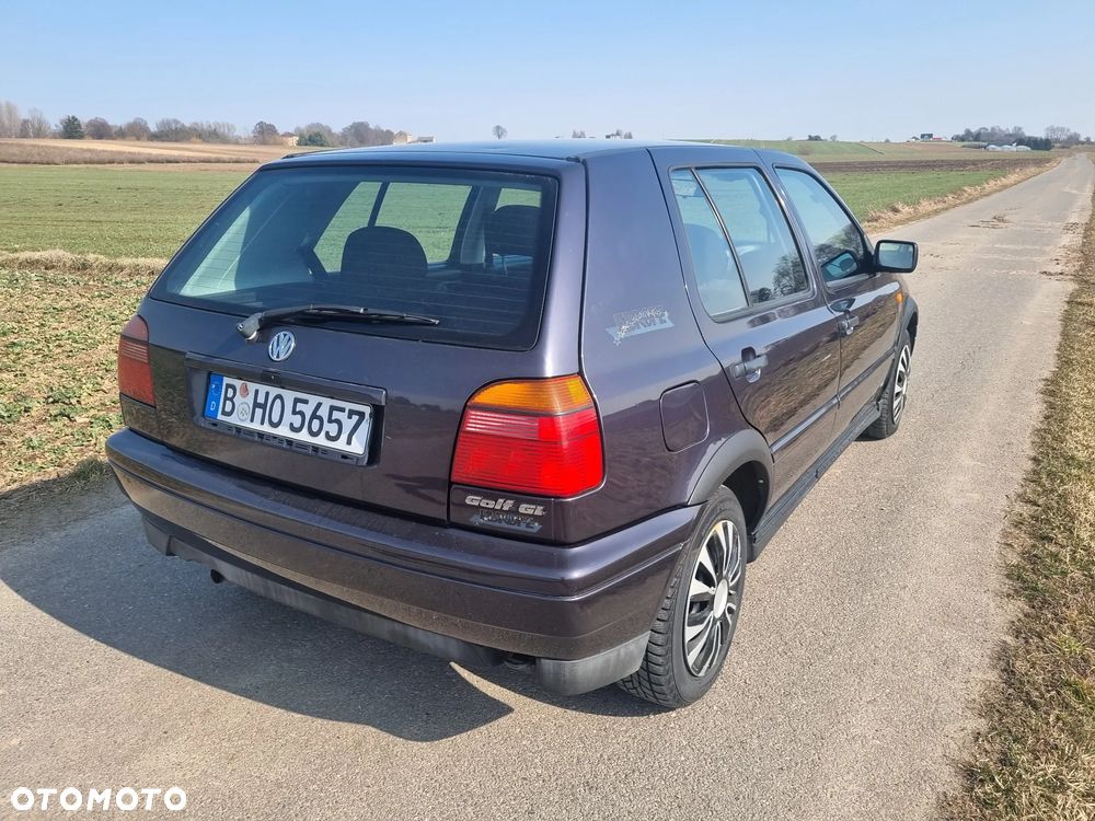 Volkswagen Golf 1.6 - 2