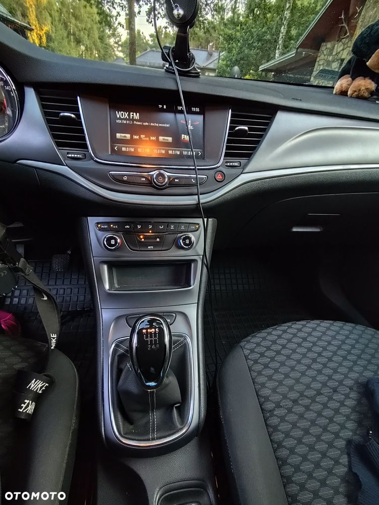 Opel Astra 1.4 T Enjoy S&S - 6
