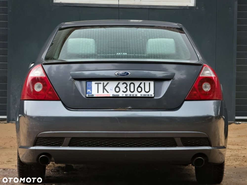 Ford Mondeo V6 ST 220 - 8