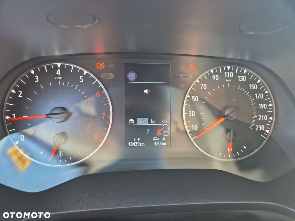 Renault Captur 1.0 TCe Equilibre - 16