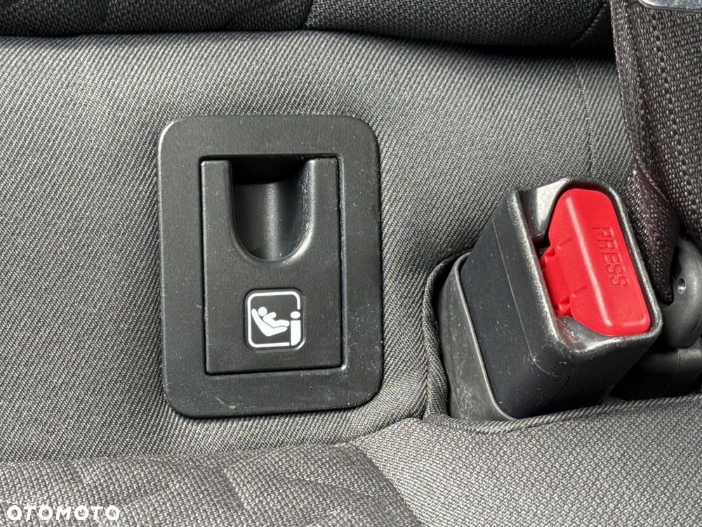 Toyota Corolla 2.0 Hybrid Comfort - 25