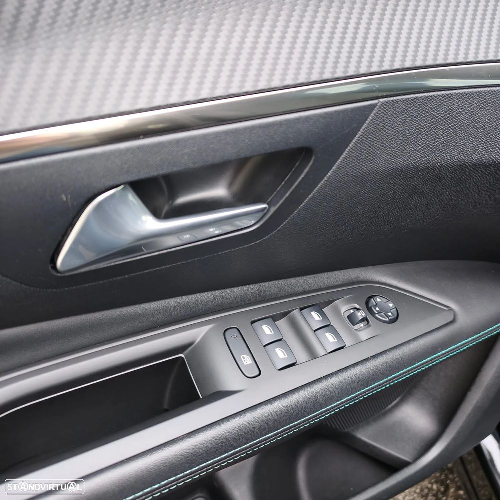 Peugeot 3008 1.6 Hybrid Allure Pack e-EAT8 - 12