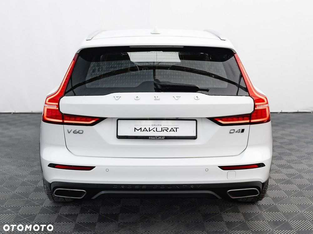 Volvo V60 Cross Country D4 AWD - 11