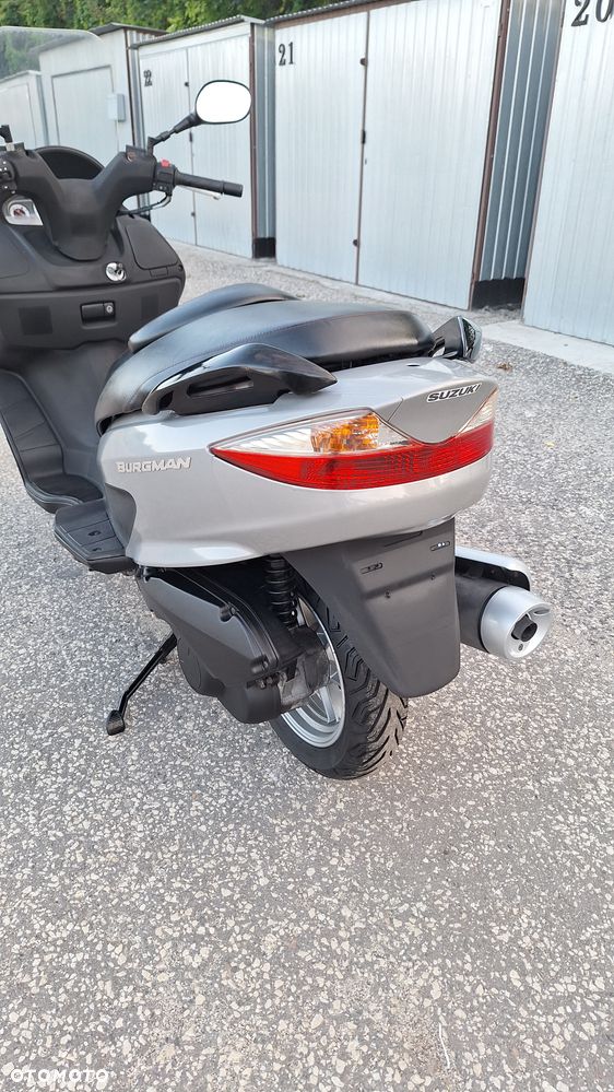 Suzuki Burgman - 9
