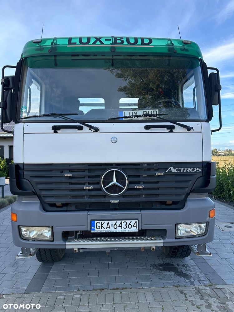 Mercedes-Benz Actros - 3