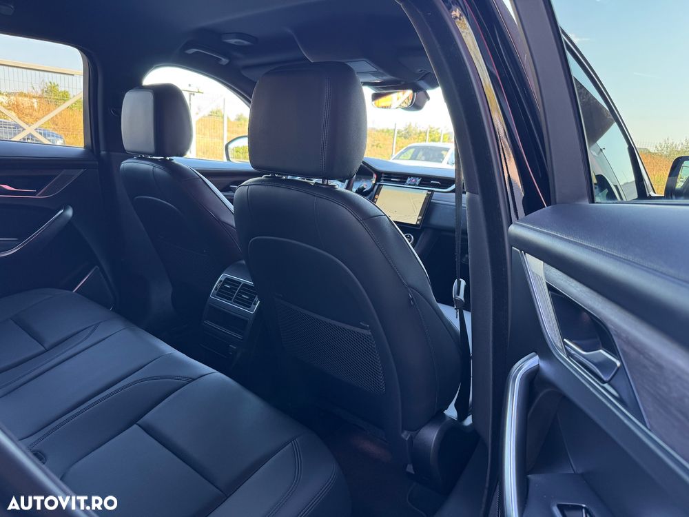 Jaguar F-Pace D200 AWD S - 11