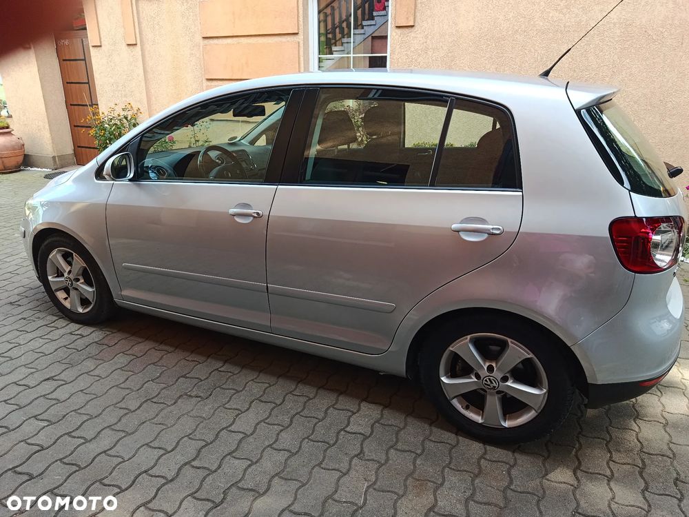 Volkswagen Golf Plus 2.0 FSI Comfortline - 6
