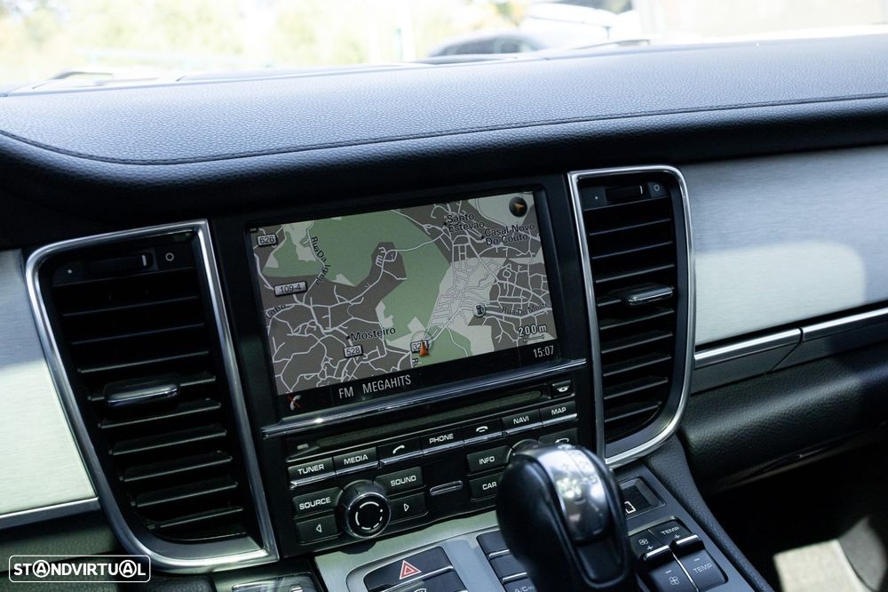 Porsche Panamera Platinum Edition - 17