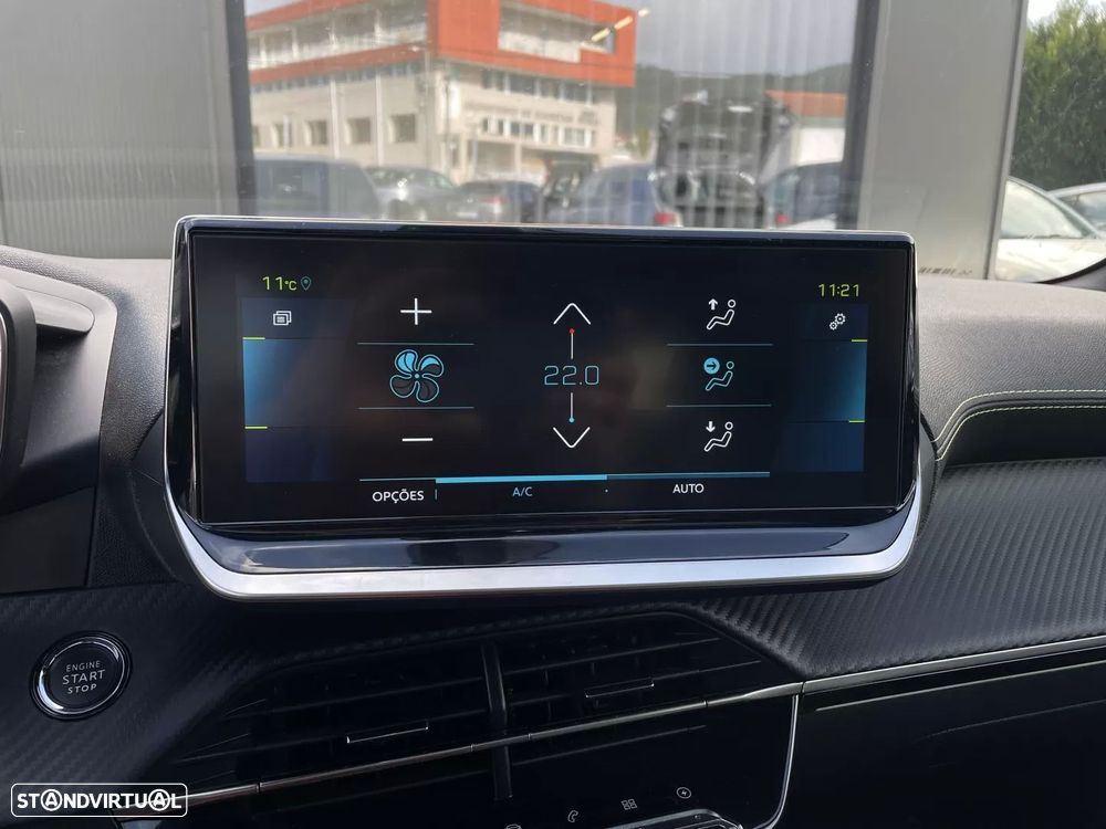 Peugeot e-208 50 kWh GT - 32