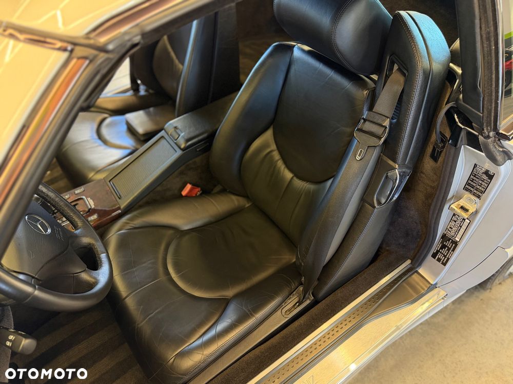 Mercedes-Benz SL - 23