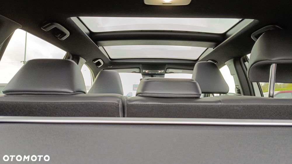 Toyota Corolla Cross 2.0 Hybrid Executive - 17