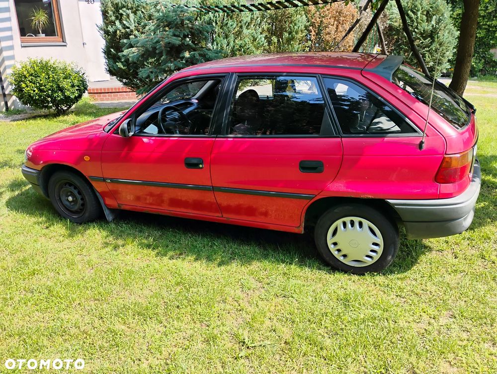 Opel Astra 1.4 Start - 4