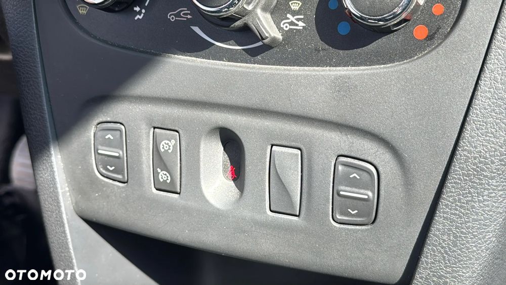 Dacia Sandero 1.5 dCi Laureate S&S EU6 - 17