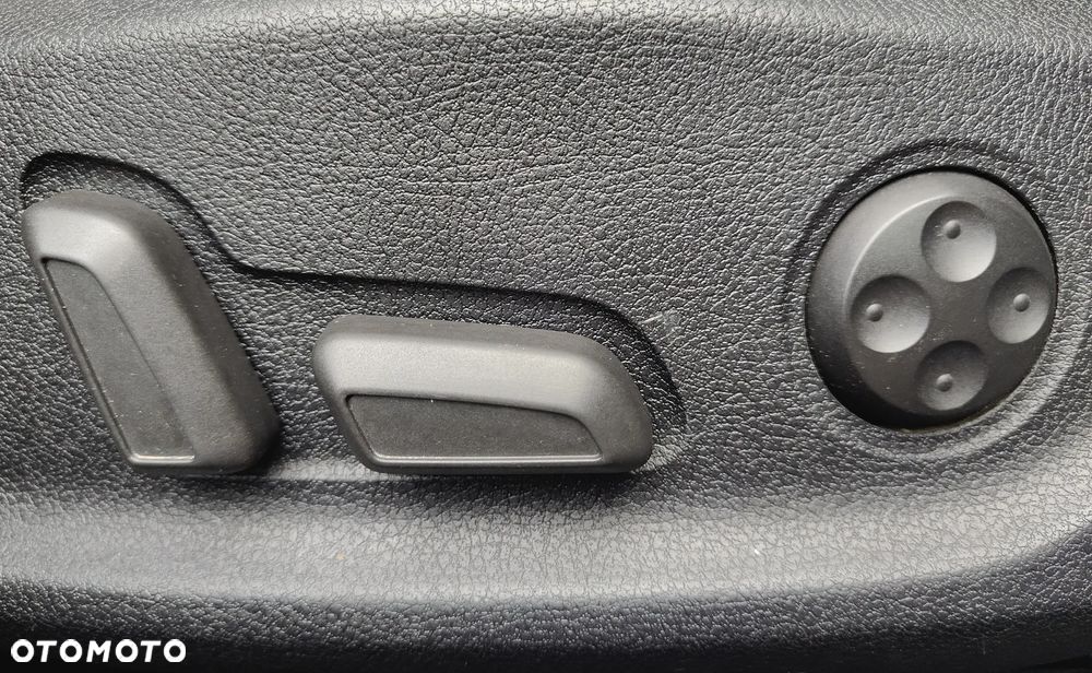 Audi A4 Avant 3.0 TDI DPF quattro S line Sportpaket (plus) - 29