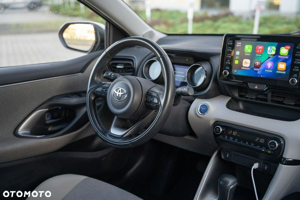 Toyota Yaris Hybrid 1.5 Selection Elegant - 6