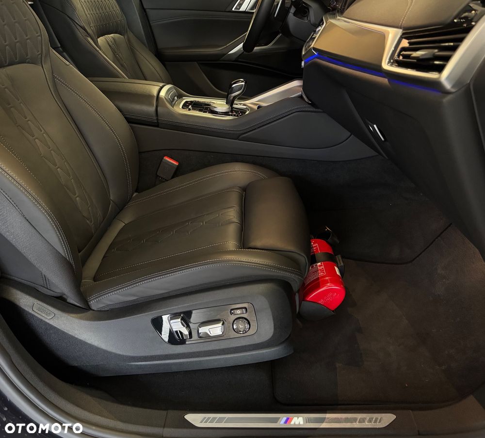 BMW X6 xDrive30d mHEV - 13