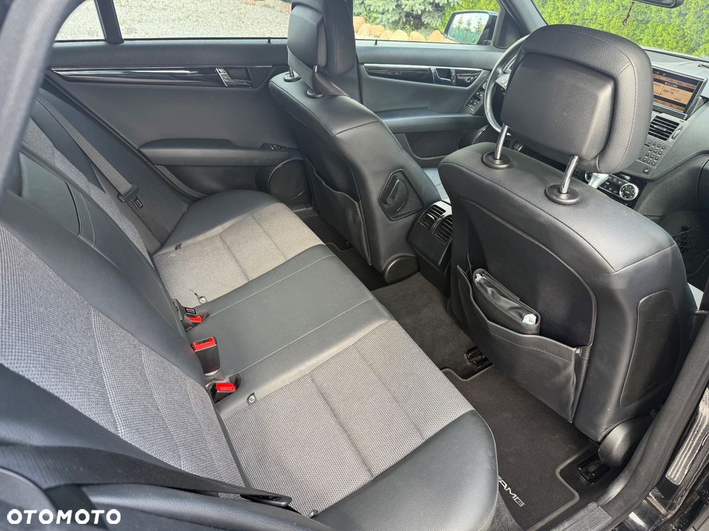 Mercedes-Benz Klasa C 250 (BlueEFFICIENCY) 7G-TRONIC - 12