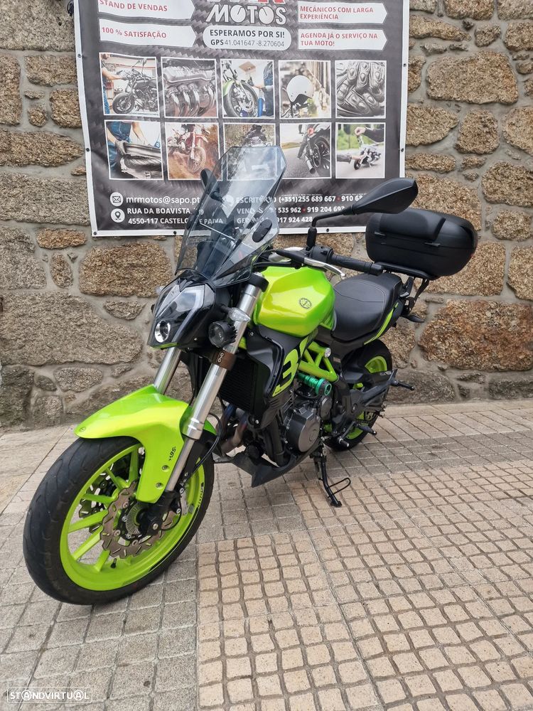 Benelli 302 S Naked - 11