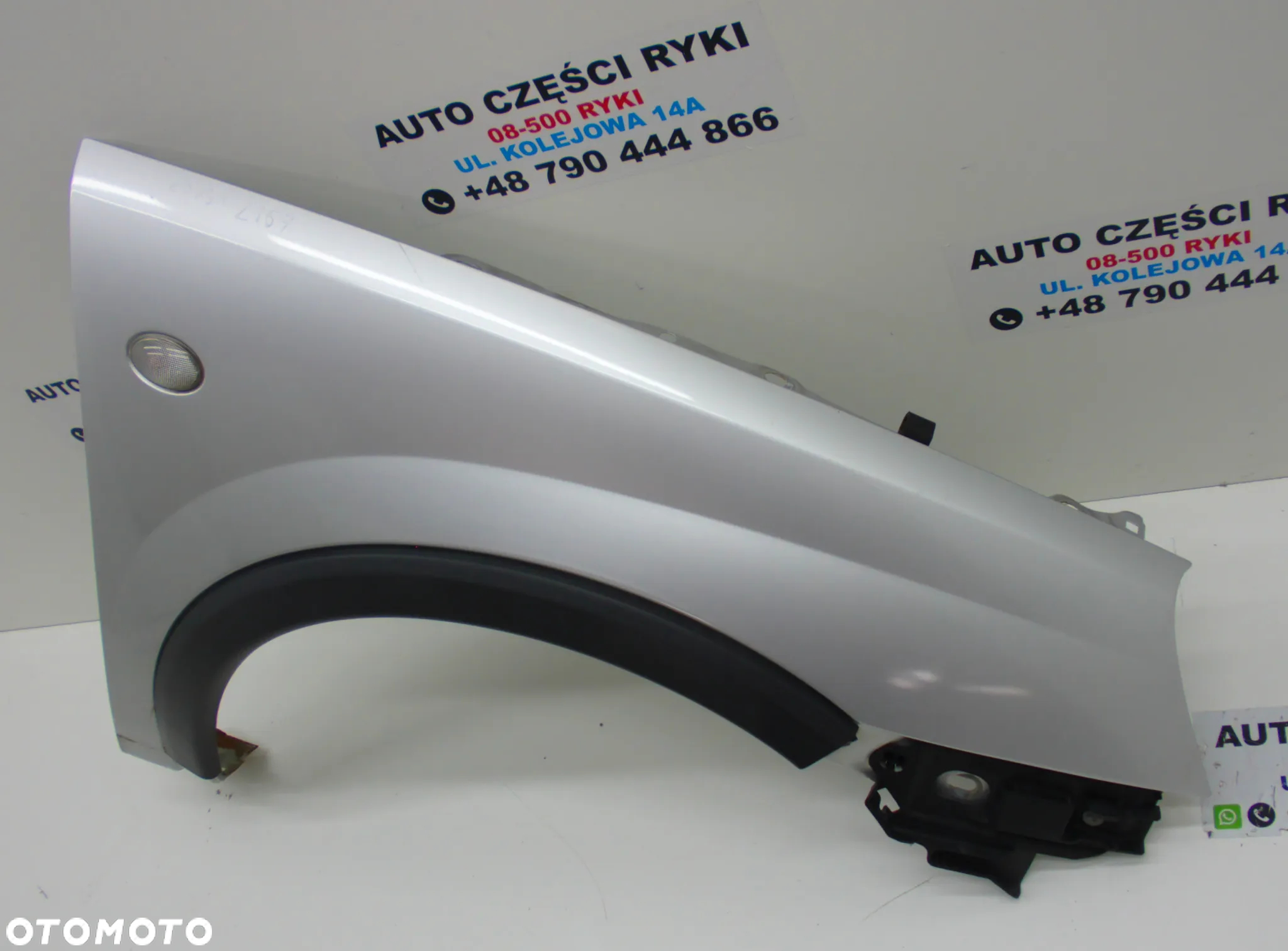 Opel Corsa C Błotnik Prawy Przód Z157 - 2