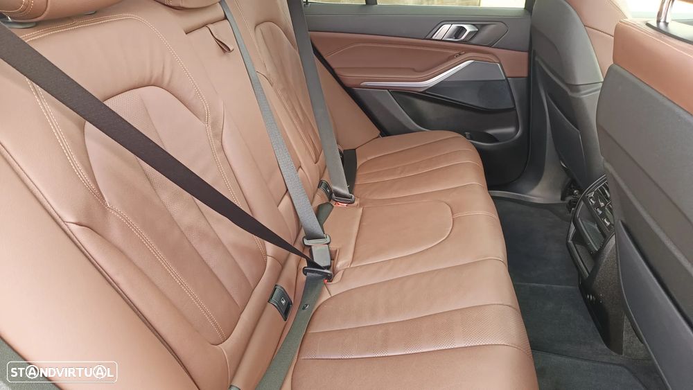 BMW X5 45 e xDrive Pack M - 15