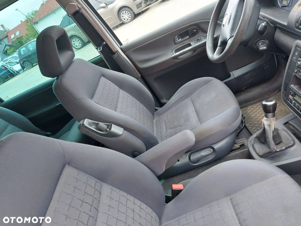 Seat alhambra 1,9 d na części 1998r. 2003 r - 8