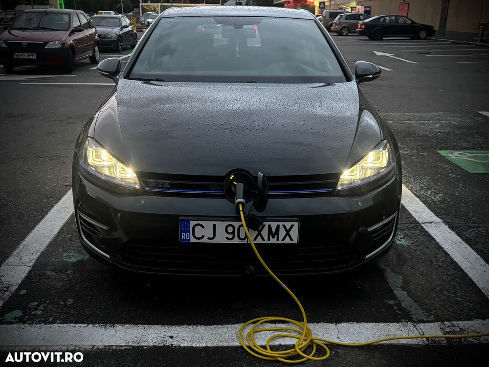Volkswagen Golf - 24