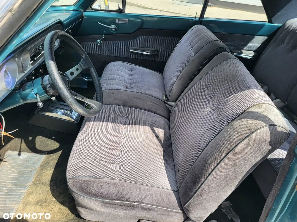 Ford Fairlane - 16