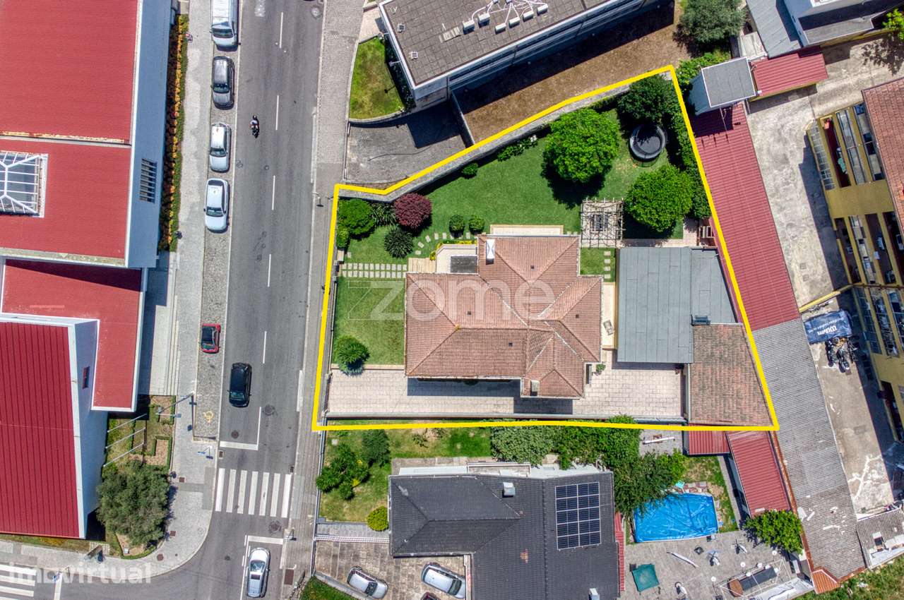 Moradia T4 +2, 1 suite, 2 pisos, 717m², poço, Oliveira do Douro. Ga... - Grande imagem: 2/47