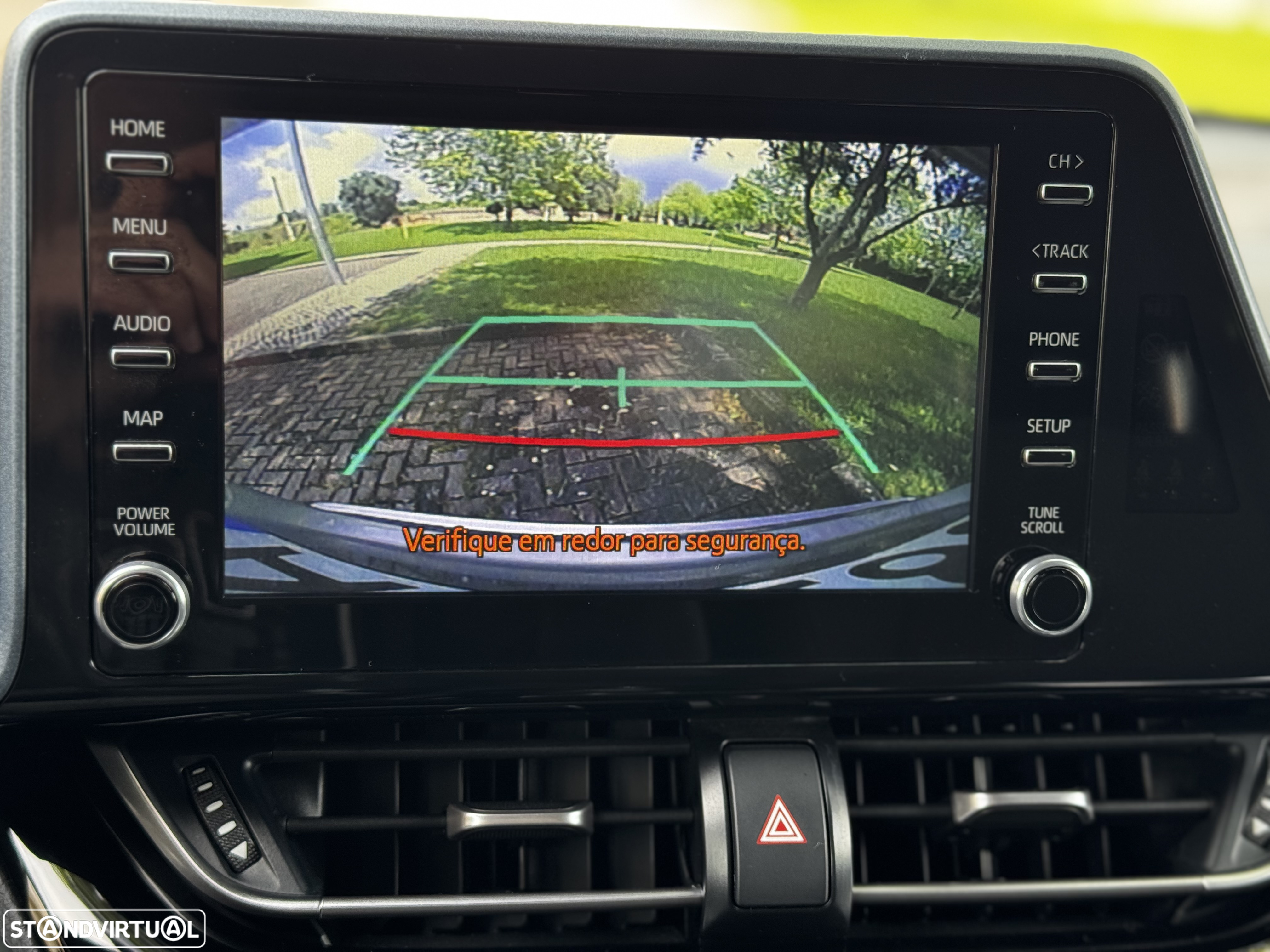 Toyota C-HR 1.8 Hybrid Square Collection - 18