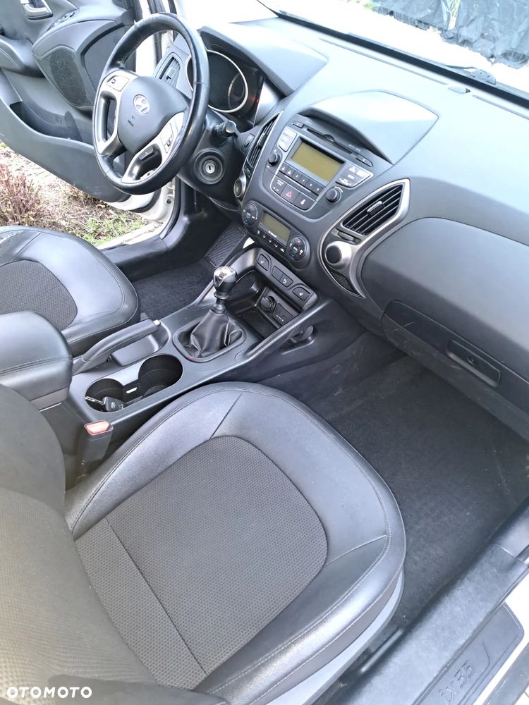 Hyundai ix35 1.7 CRDi Premium 2WD - 10