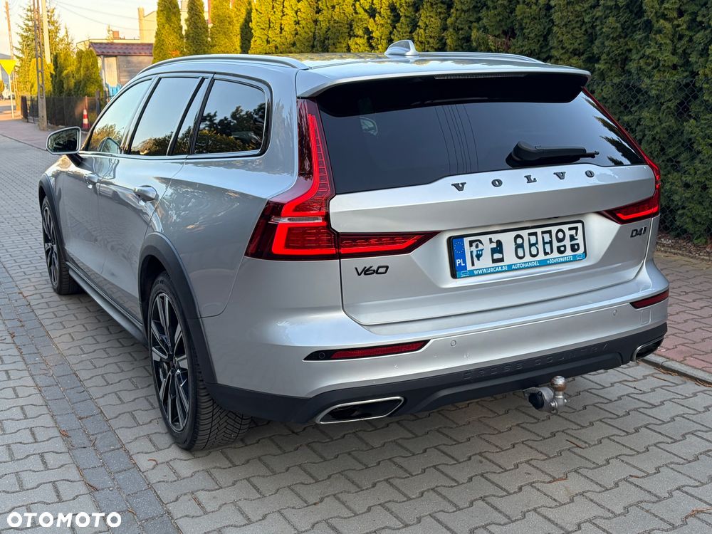 Volvo V60 Cross Country D4 AWD Geartronic Pro - 4