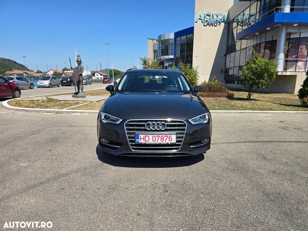 Audi A3 Sportback - 2