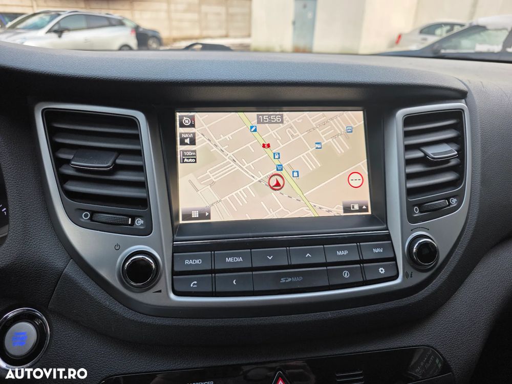 Hyundai Tucson blue 1.6 CRDi 2WD DCT Premium - 24