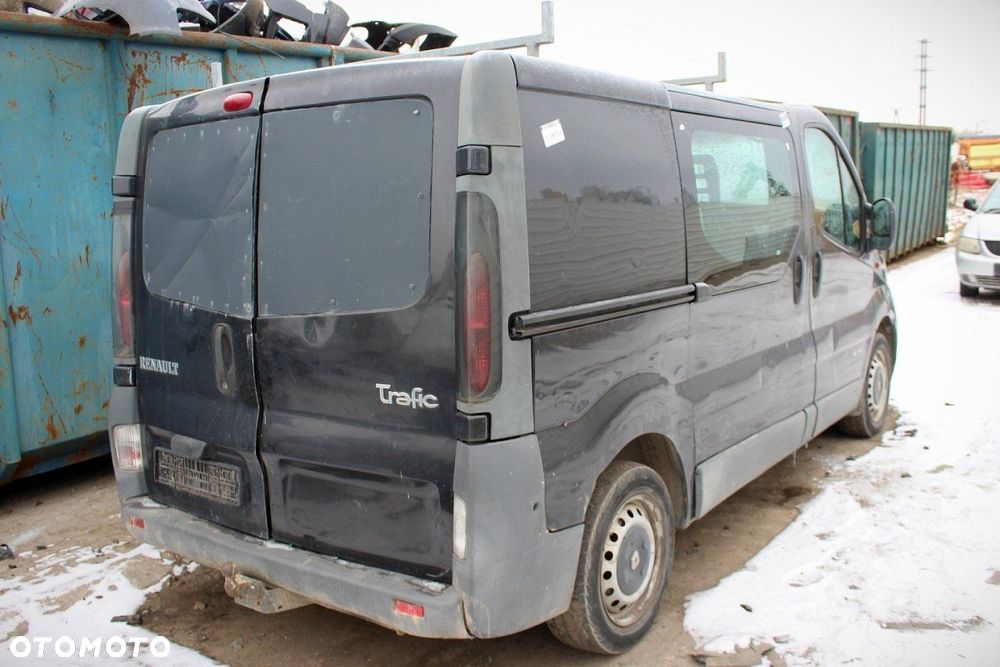 Renault Trafic II 2002 1.9DCI F9Q760 Bus (MASKA, ZDERZAK, LAMPA, BŁOTNIK, DRZWI, SZYBA, FOTEL) - 5