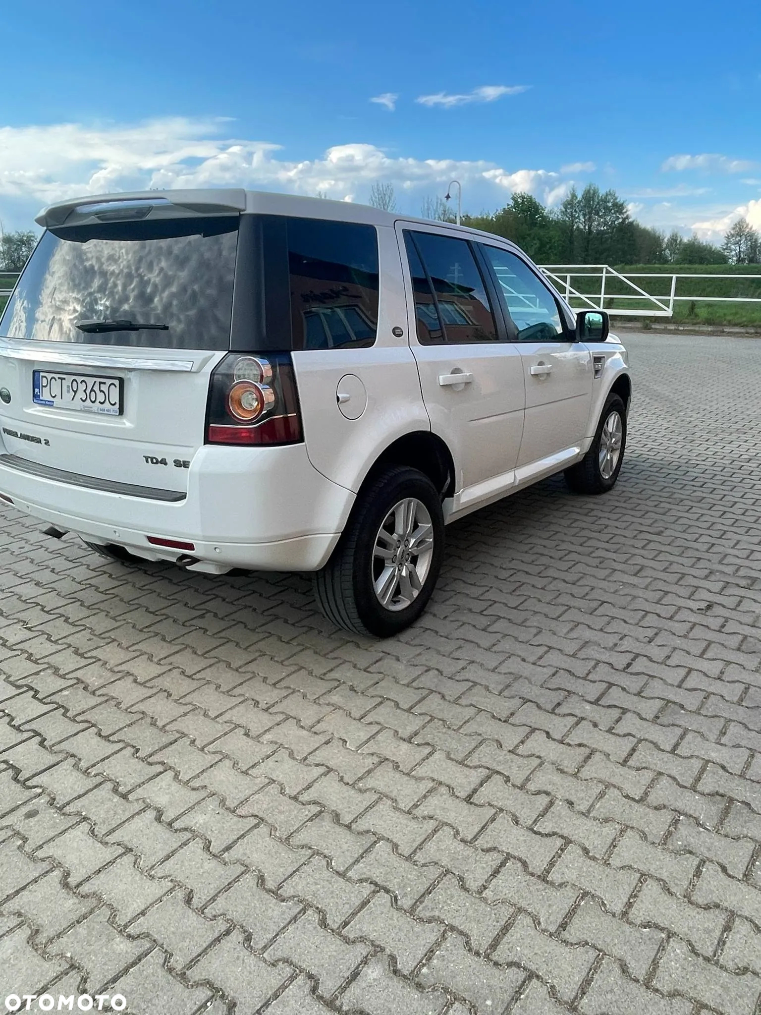Land Rover Freelander TD4 SE - 17