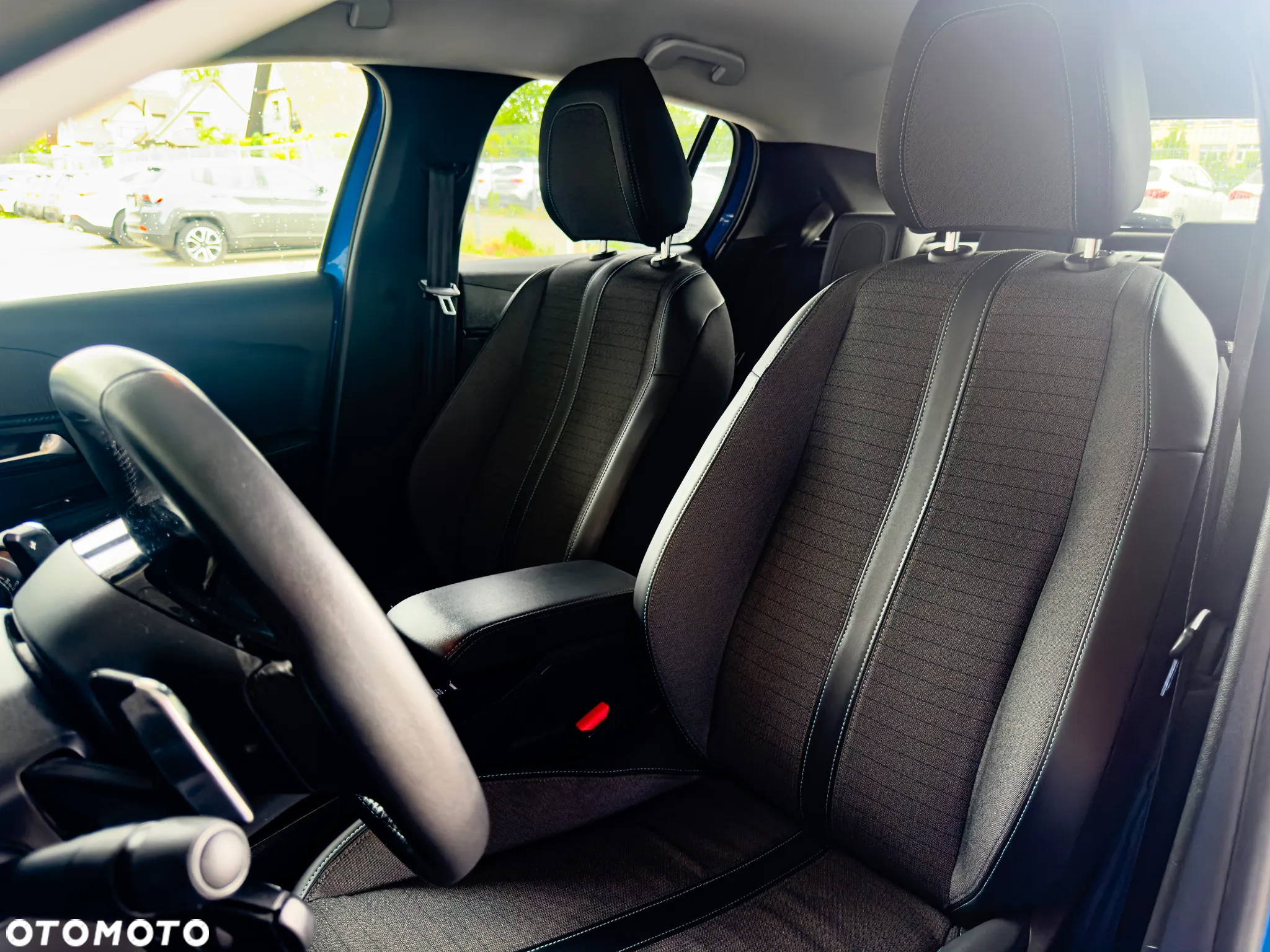 Peugeot 208 1.2 PureTech Allure Pack S&S EAT8 - 16