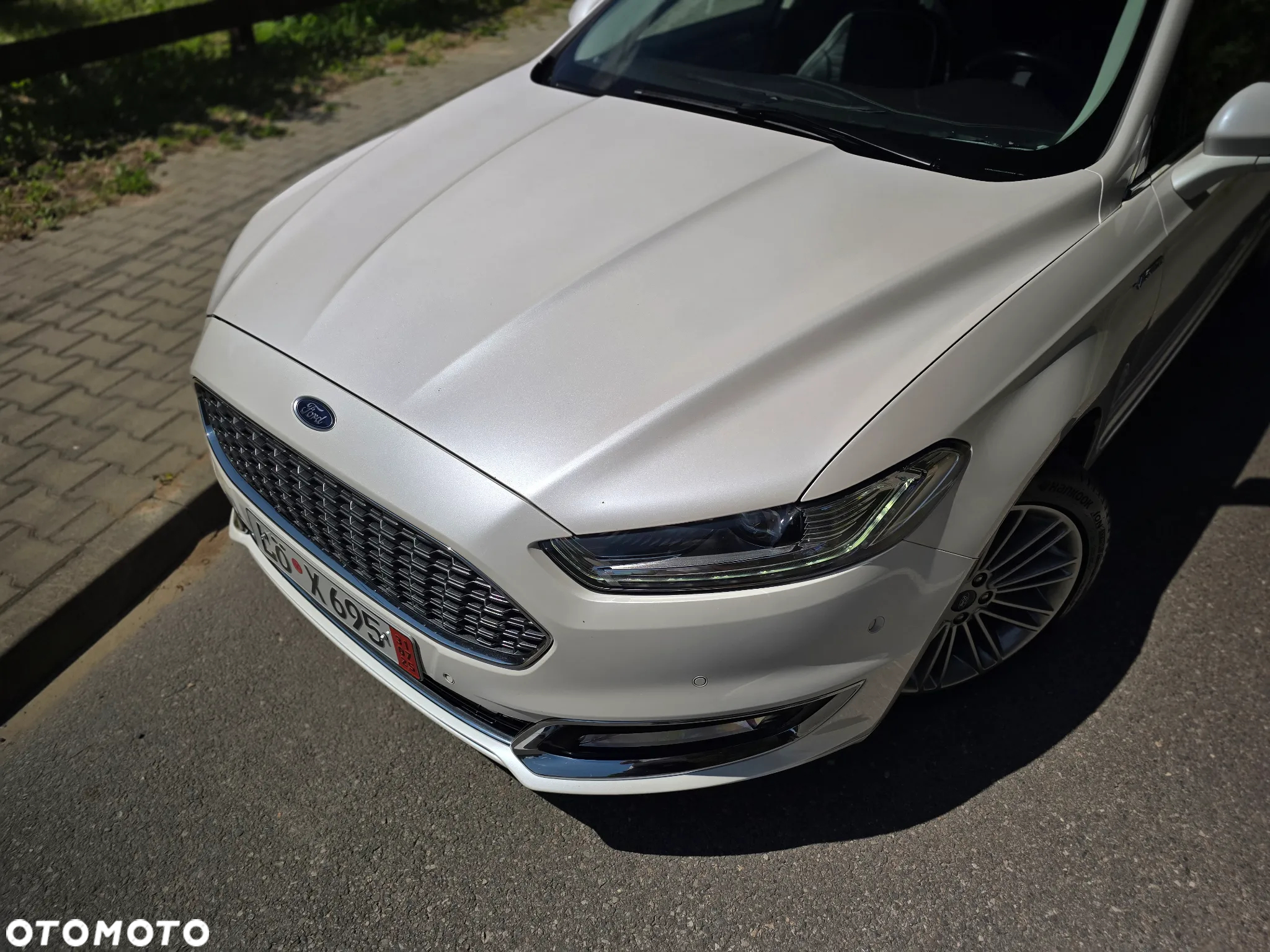Ford Mondeo Vignale 2.0 Hybrid - 36