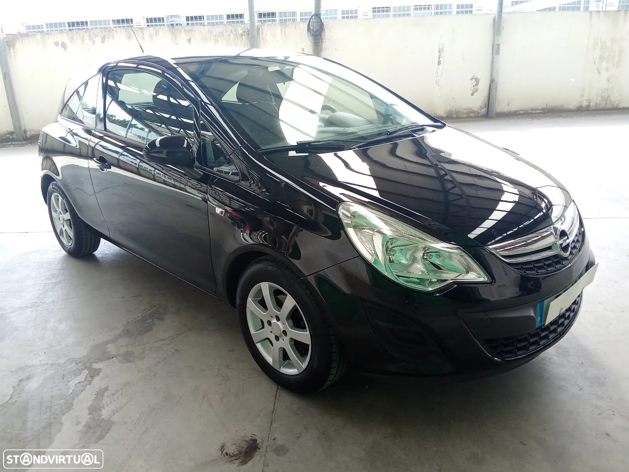 Opel Corsa 1.2 Black Edition - 2
