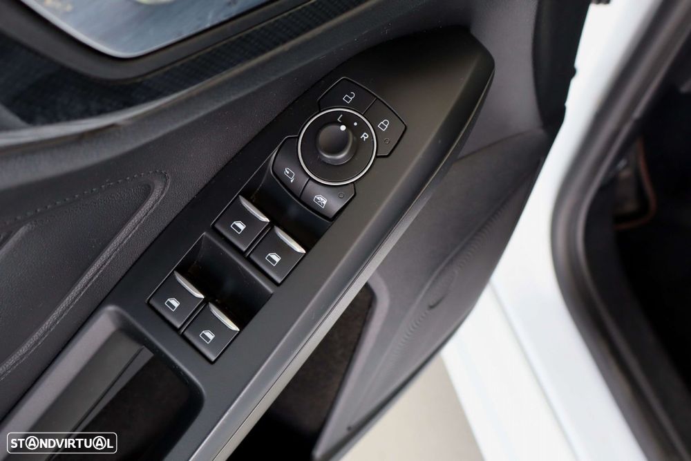 Ford Focus SW 1.0 EcoBoost MHEV ST-Line - 15