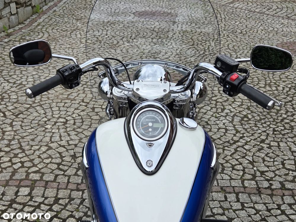 Triumph Thunderbird - 36