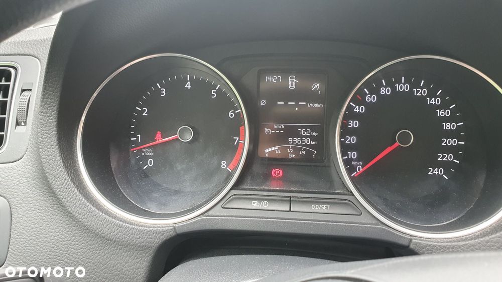 Volkswagen Polo - 12