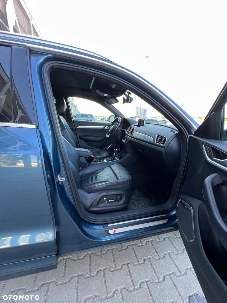 Audi Q3 2.0 TFSI Quattro S tronic design - 14