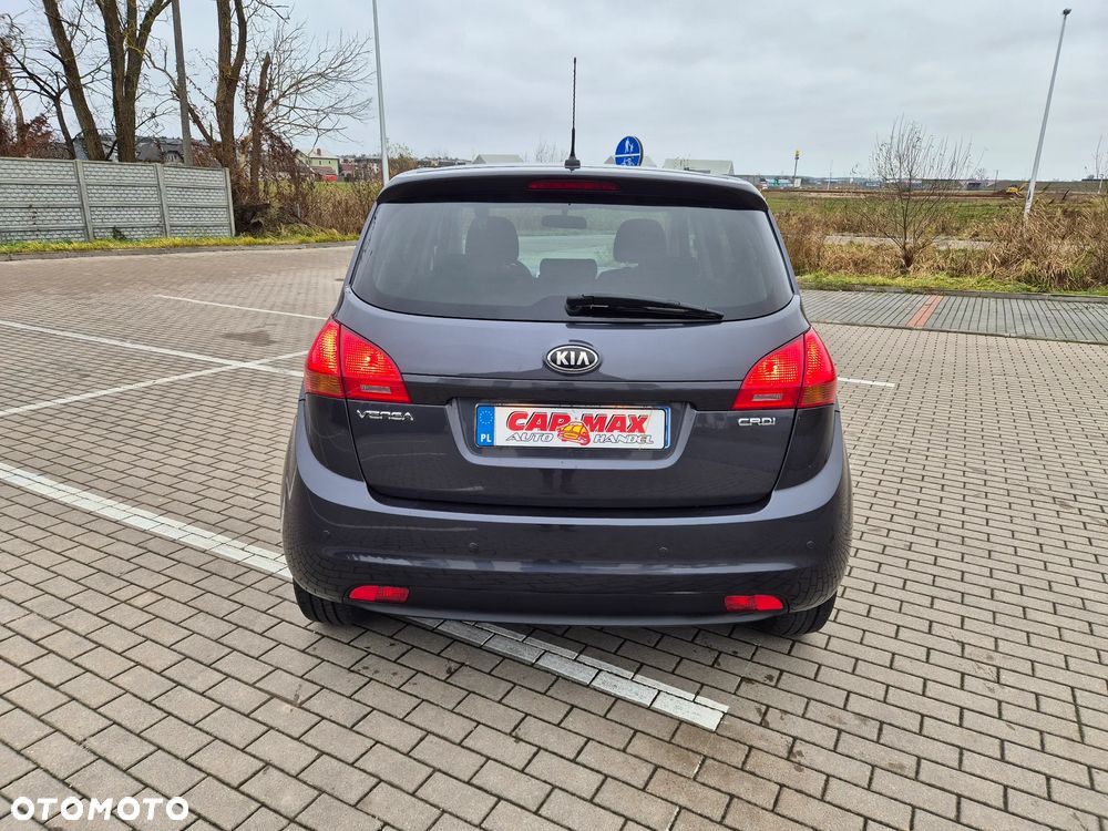 Kia Venga 1.4 CRDi 90 Edition 7 - 16