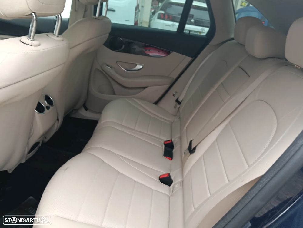 Mercedes-Benz GLC 250 d 4Matic 9G-TRONIC - 12