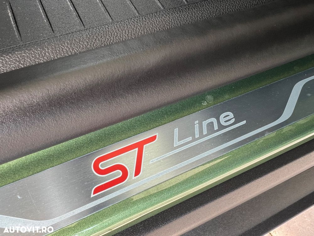 Ford Kuga 2.5 Duratec FWD PHEV ST-Line X - 29