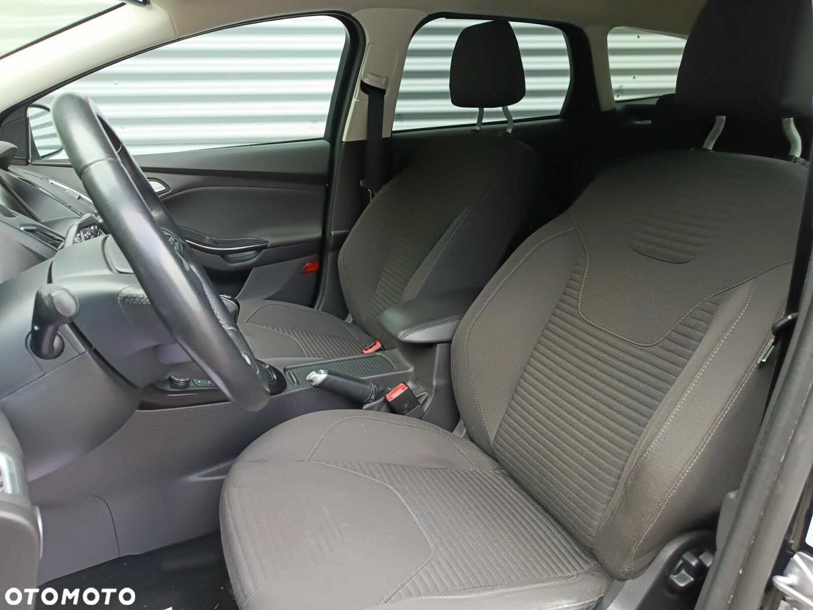 Ford Focus 1.5 EcoBoost Titanium ASS - 27