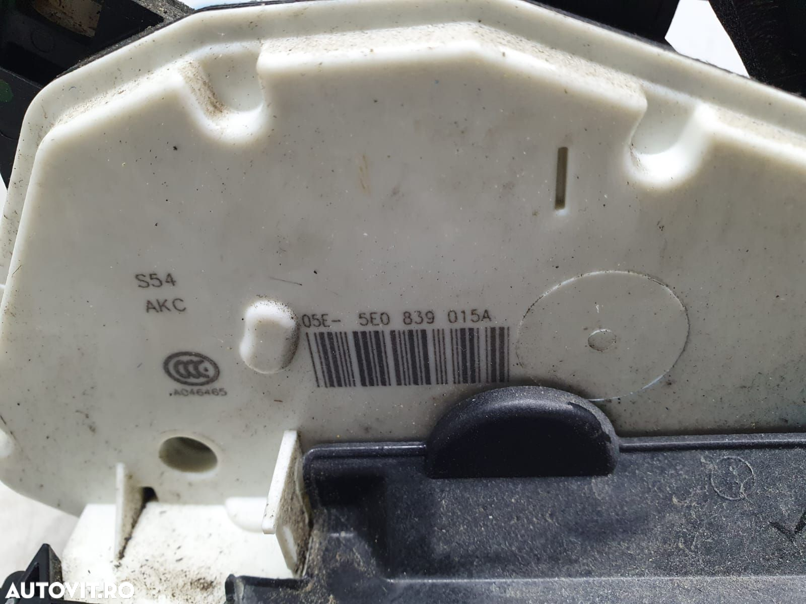 Broasca stanga spate 5e0839015a Skoda Rapid 1 [2012 - 2017] 1.6 CXMA - 3