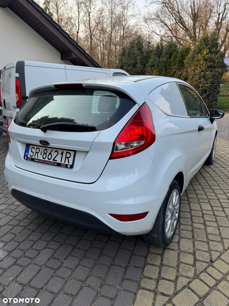 Ford Fiesta - 4
