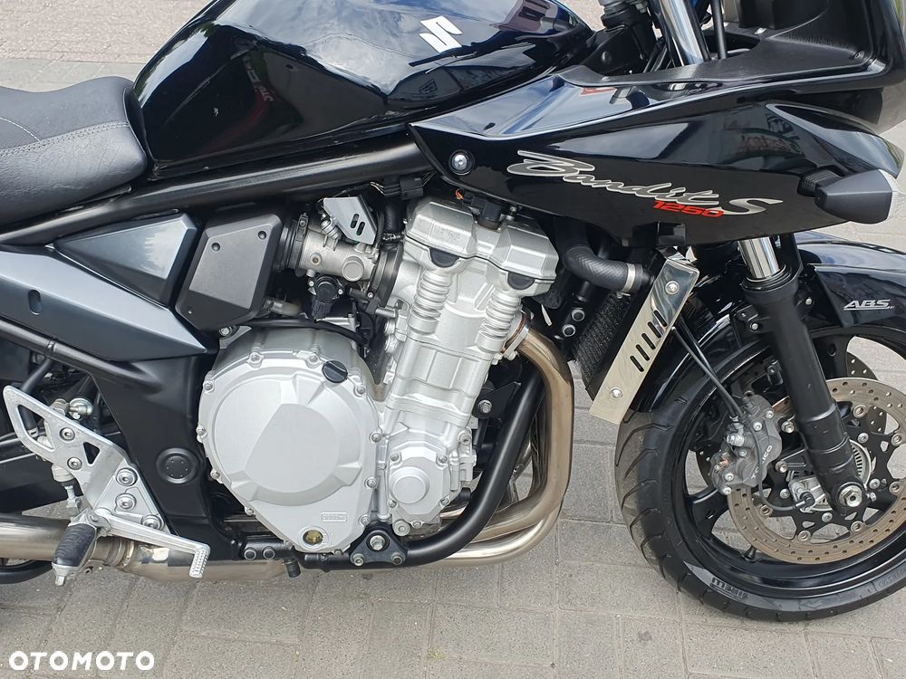 Suzuki Bandit - 15