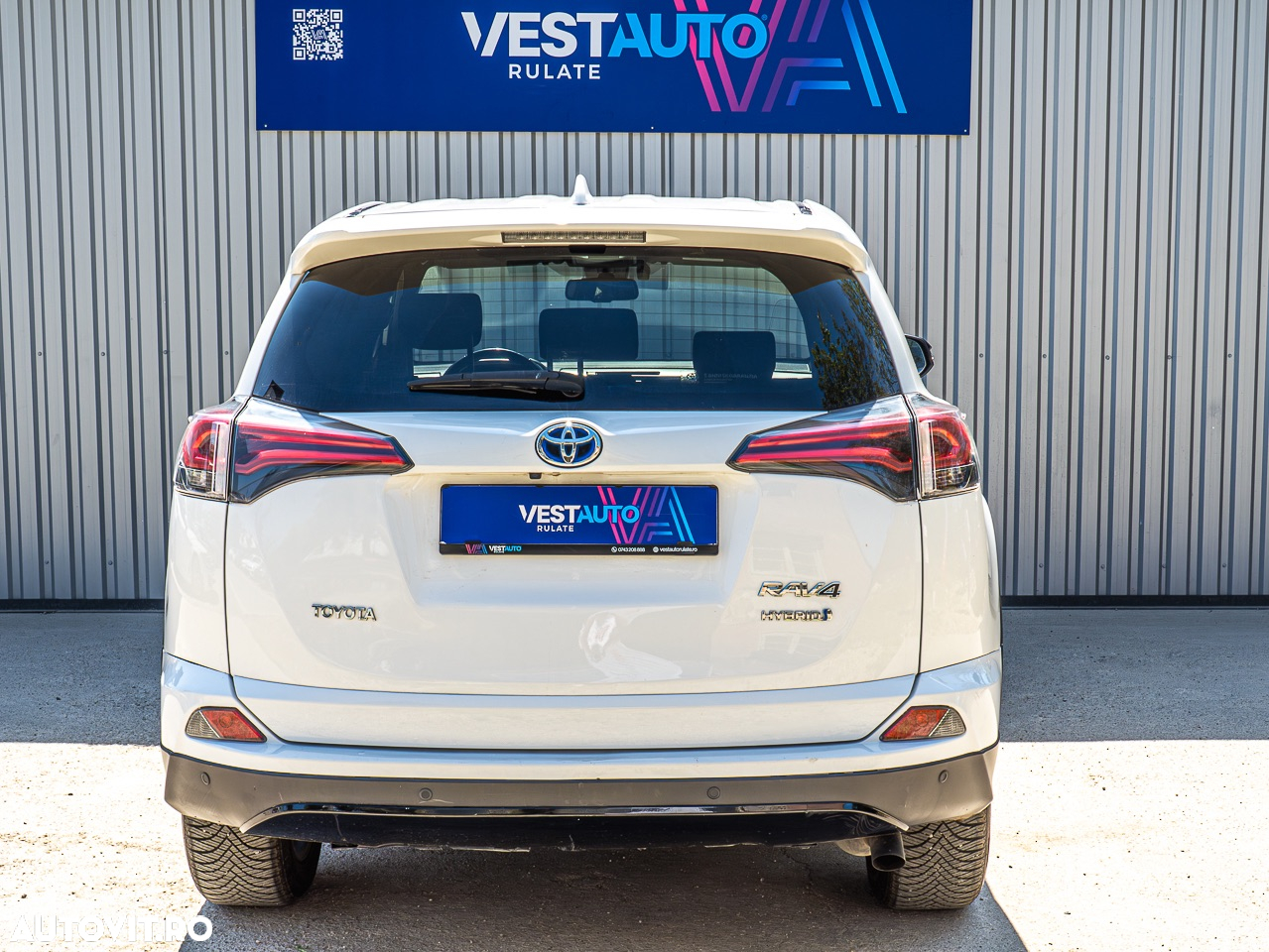 Toyota RAV4 2.5 4x2 Hybrid Executive - 18